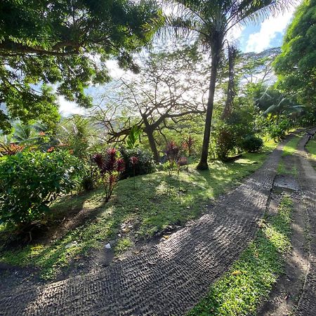 Huahine Manta Lodge Avec 4X4 Optionnel Haapu Exterior foto