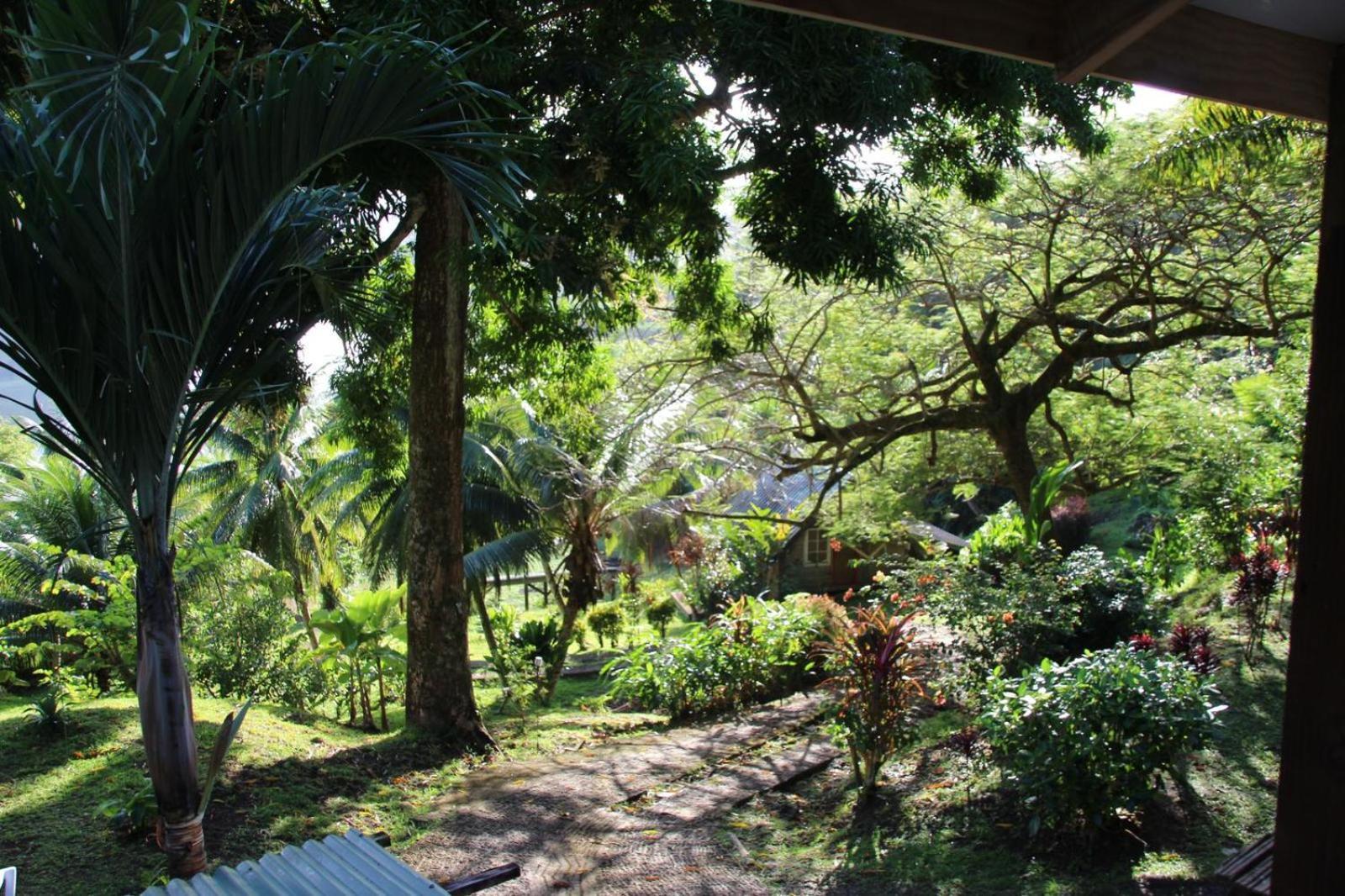 Huahine Manta Lodge Avec 4X4 Optionnel Haapu Exterior foto